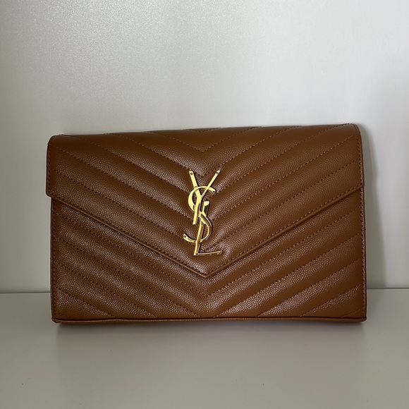 Authentic CASSANDRE SAINT LAURENT MATELASSÉ CHAIN WALLET - Picture 4 of 10